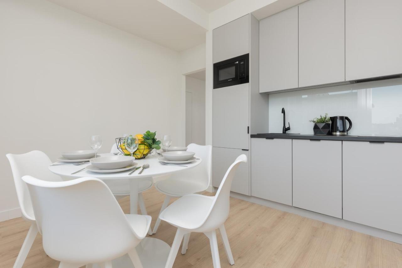 Amazing Spacious Apartments In Warsaw City Center By Noclegi Renters Bagian luar foto