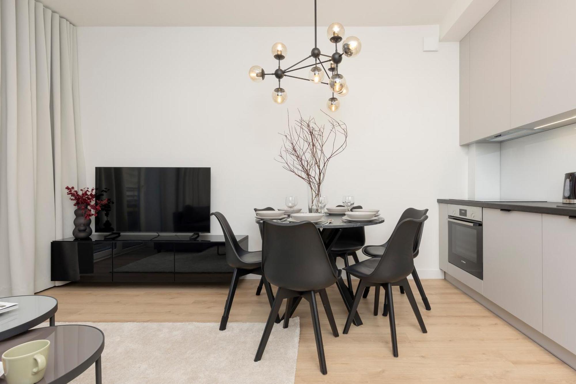Amazing Spacious Apartments In Warsaw City Center By Noclegi Renters Bagian luar foto